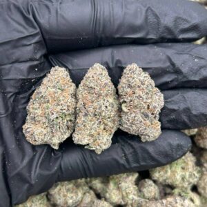 Alternative view of White Caviar Candy