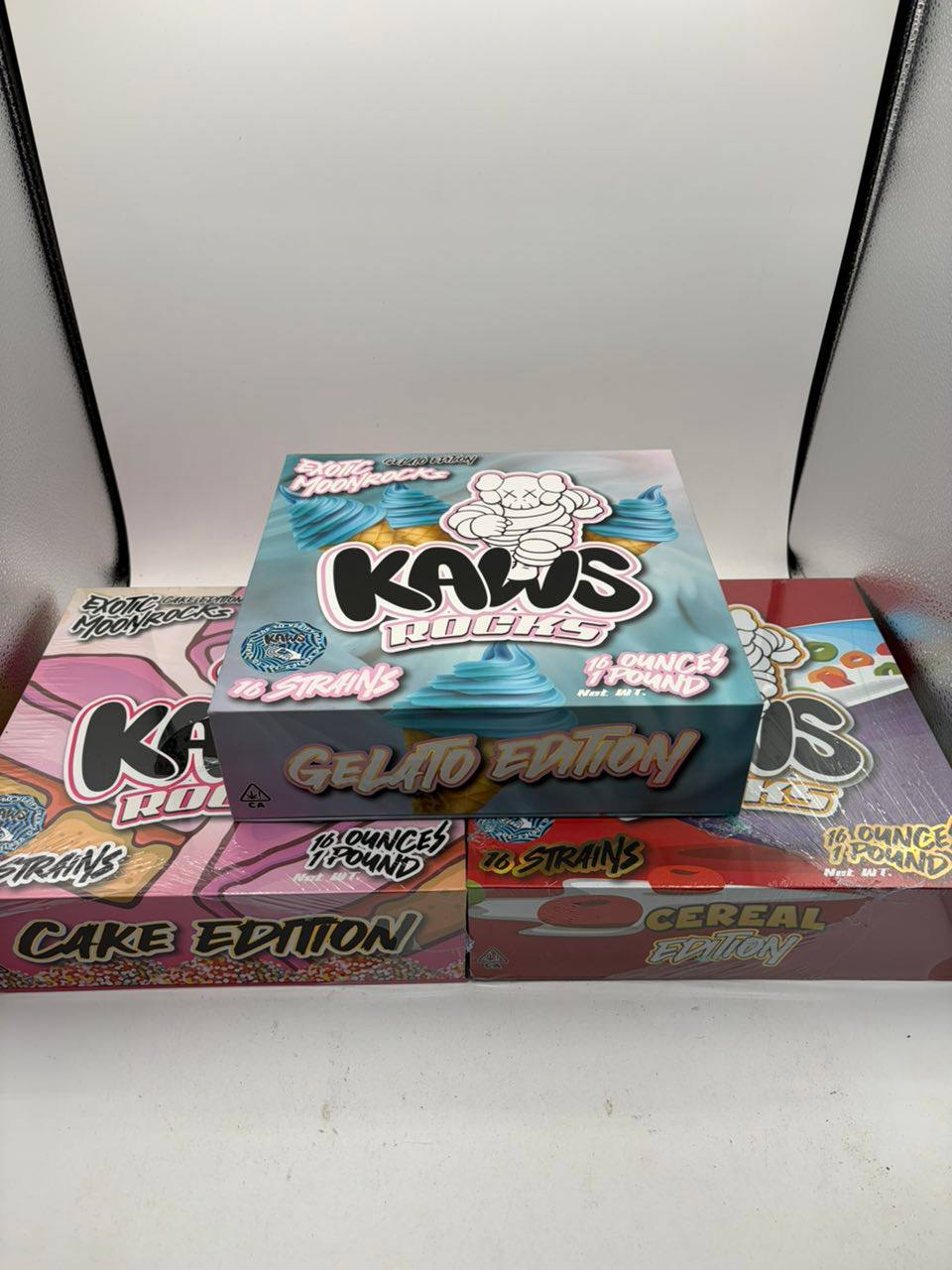 Kaws moonrocks - Image 2